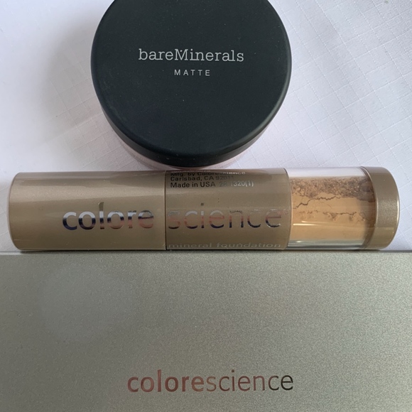 Bare Minerasl and Colorescience Brushon Sunscreen - Picture 1 of 11